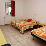 & Petra 3* Žaborić