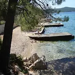 & Petra Gæstehus Žaborić
