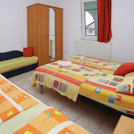 & Petra Guest house Zaboric