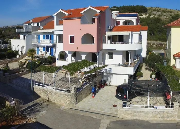 & Petra ז'אבוריץ'